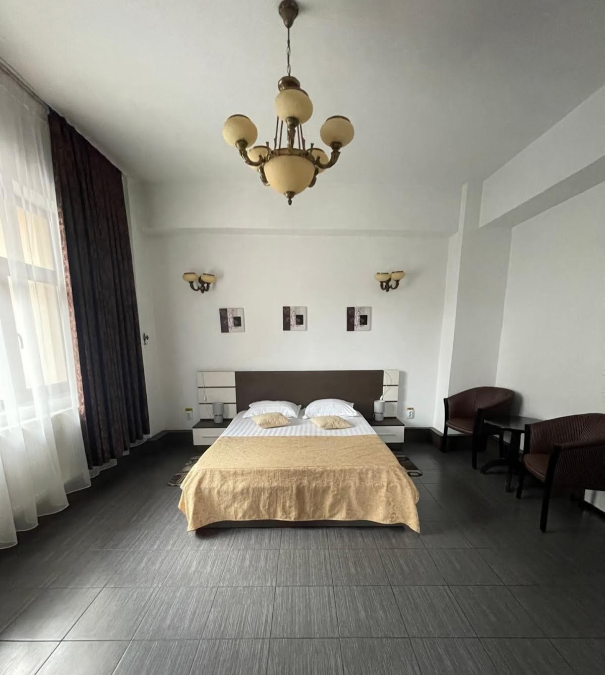 Hotel Ciucaș - foto 2