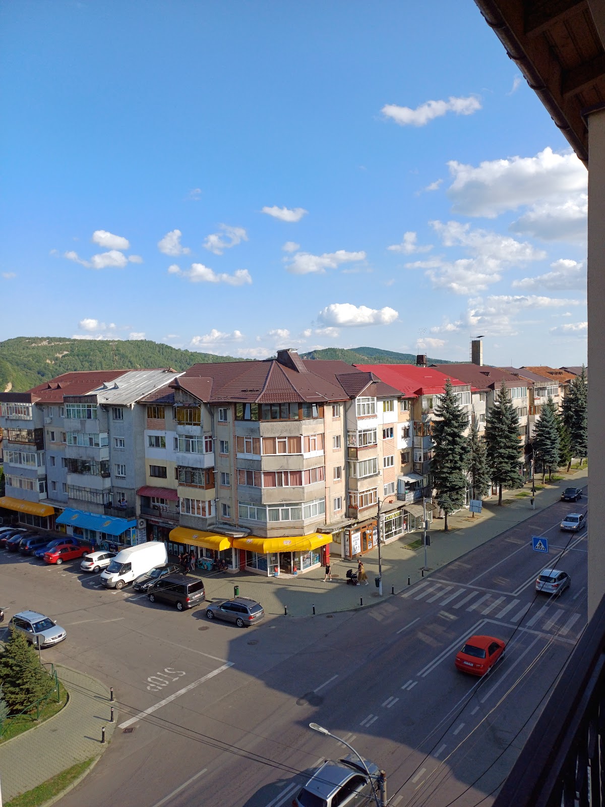 Hotel Ciucaș - foto 4