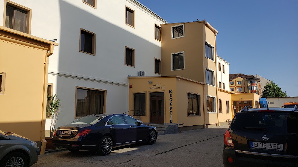 Hotel Dușan și fiul - foto 1