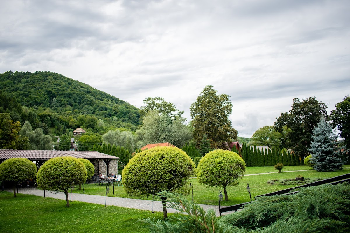Hotel Grădina Morii - foto 1