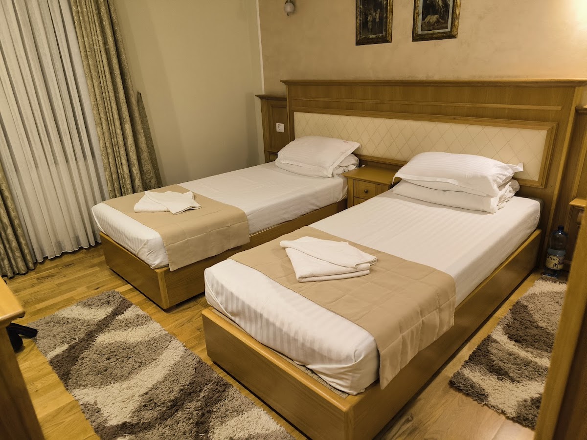 Hotel Miruna - foto 2