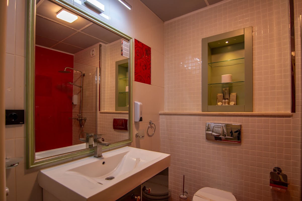 Hotel Phoenicia Express