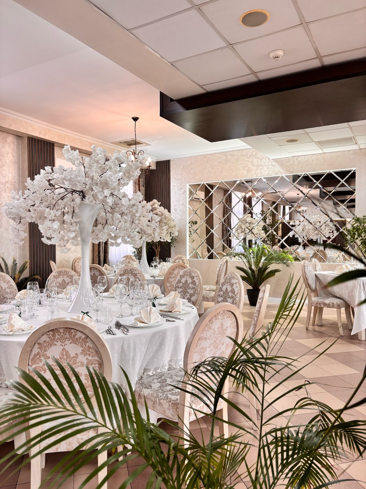 Hotel Premier Botoșani - foto 1