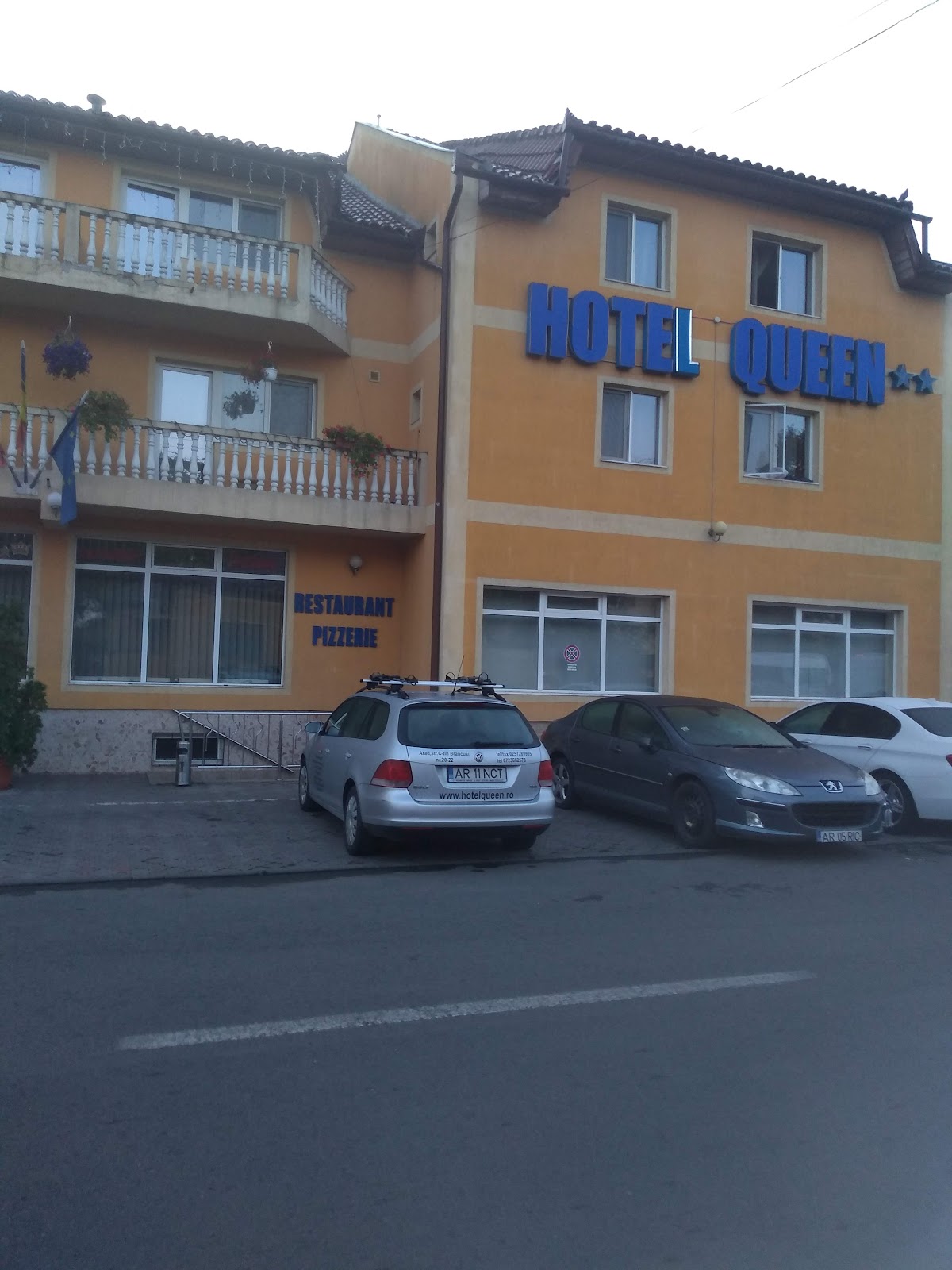 Hotel Queen