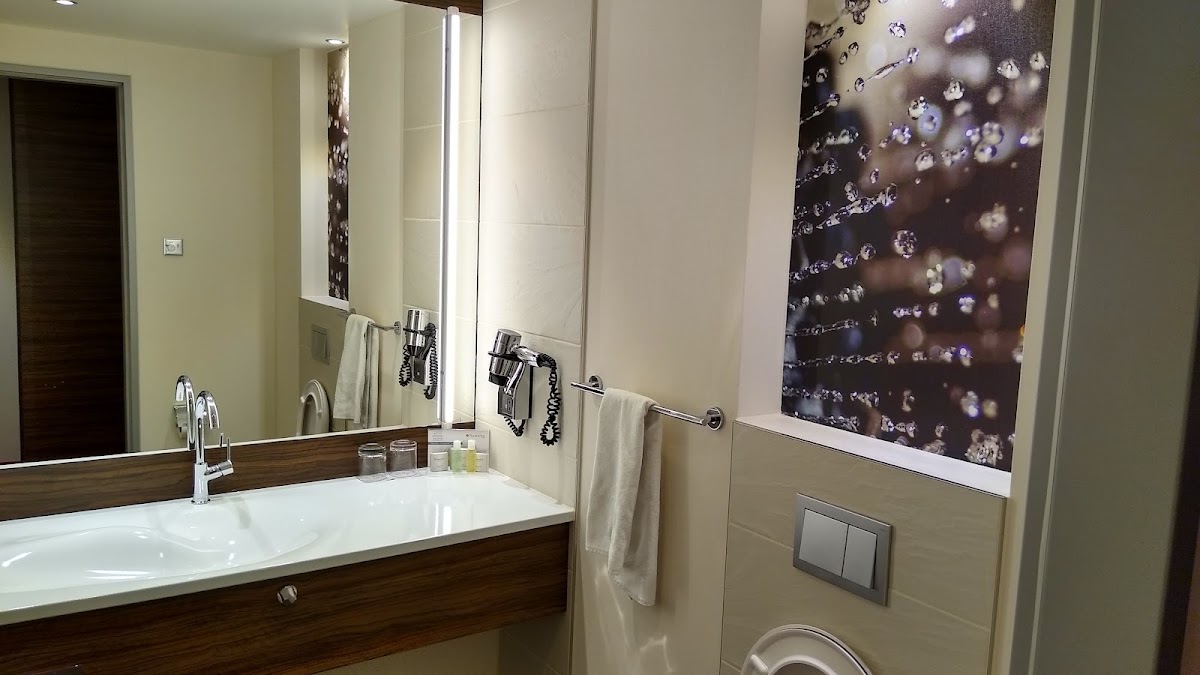 Hotel Ramada Pitești - foto 3