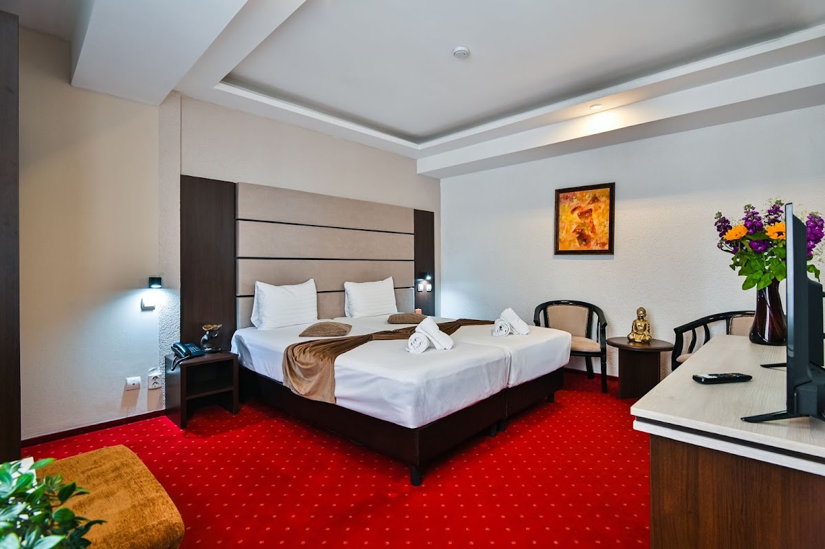 Hotel Răzvan - foto 3