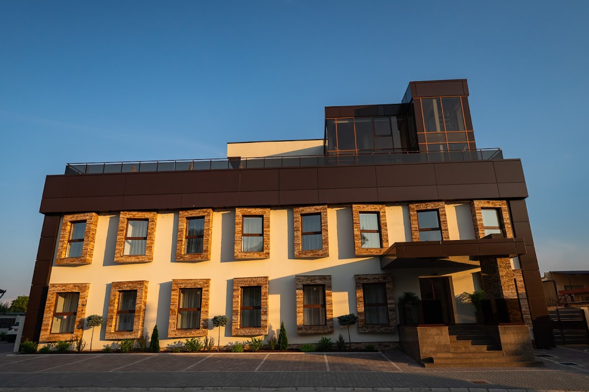 Hotel River**** - foto 1