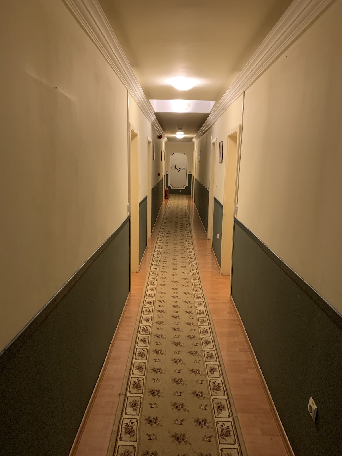 Hotel Sugás