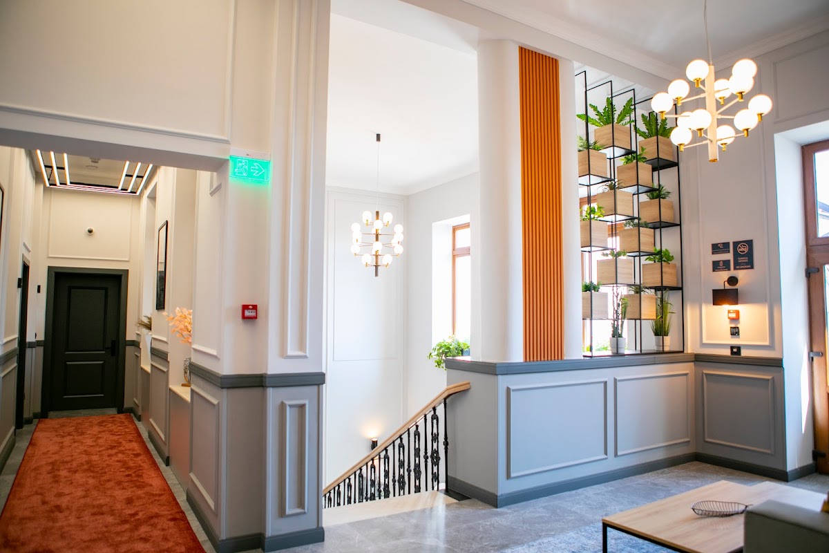 House of Charles - foto 4