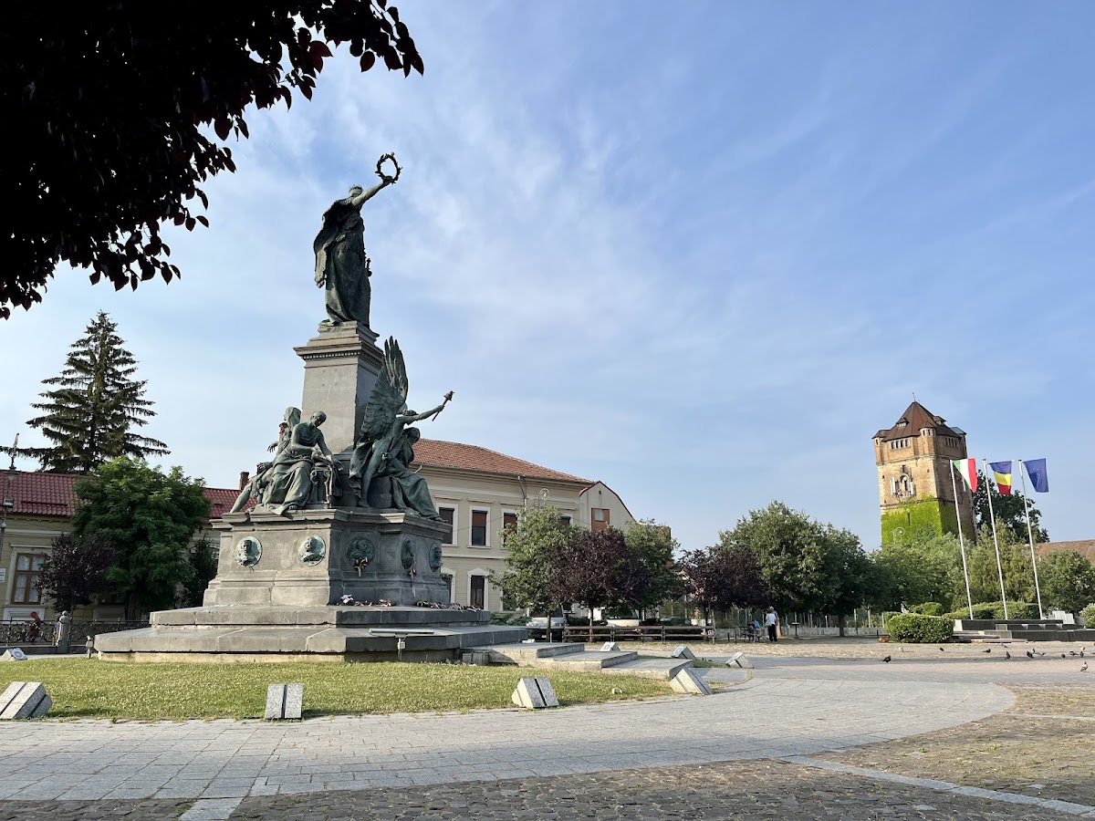 Hungarian Statue of Liberty