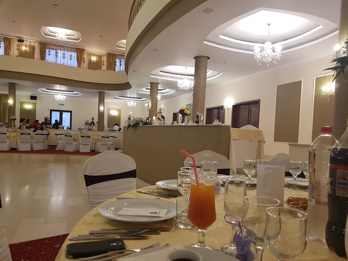 Imperial Ballroom, 坎普伦格