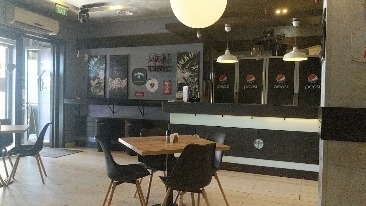 Imperial grill and music - foto 4