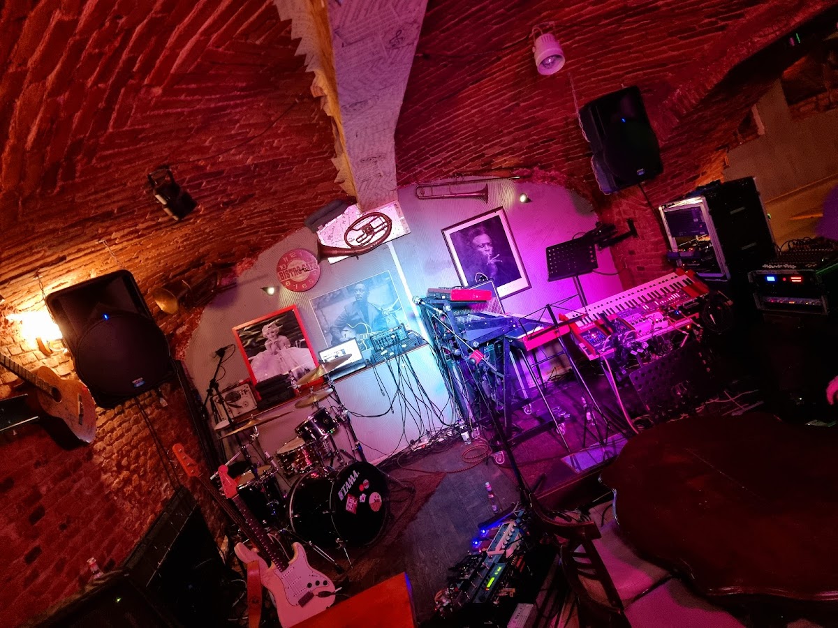 Imperium pub - foto 3