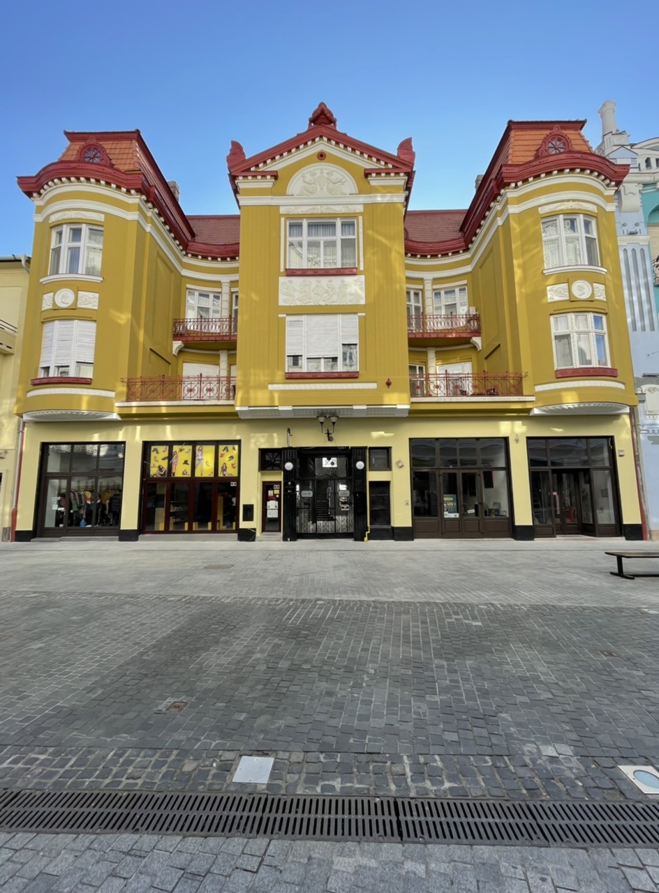 Ivana Hotel, Oradea