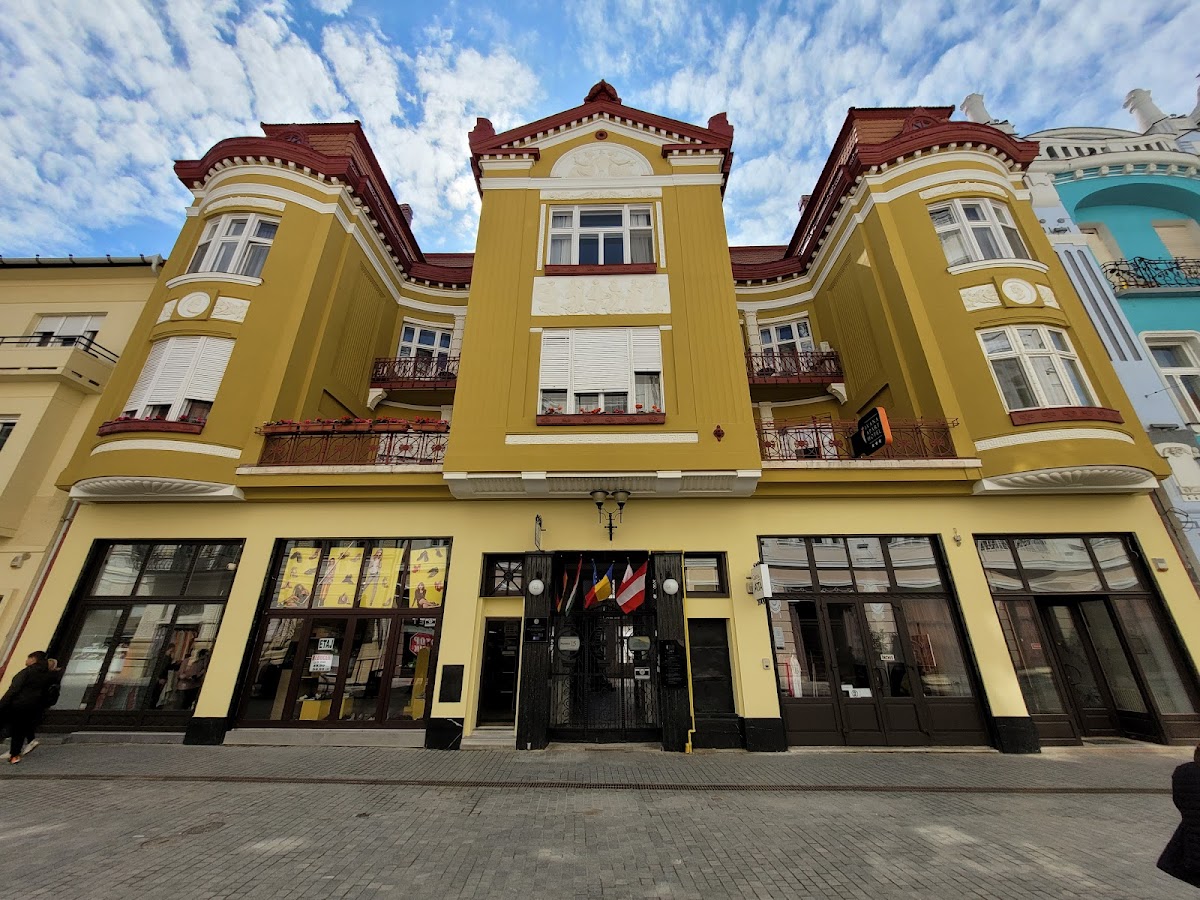 Ivana Hotel