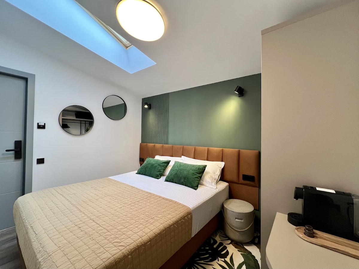 JADE guesthouse