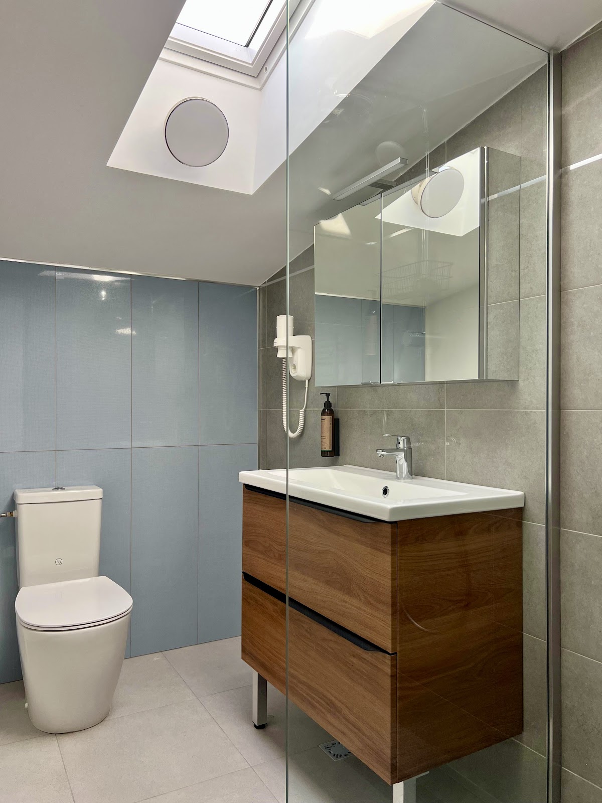JADE guesthouse