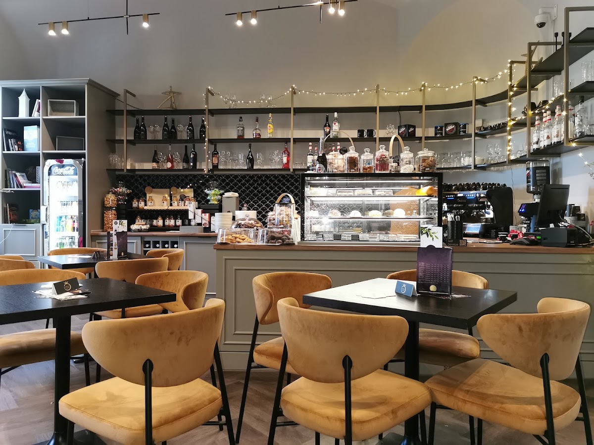 Károlyi Caffé - foto 1