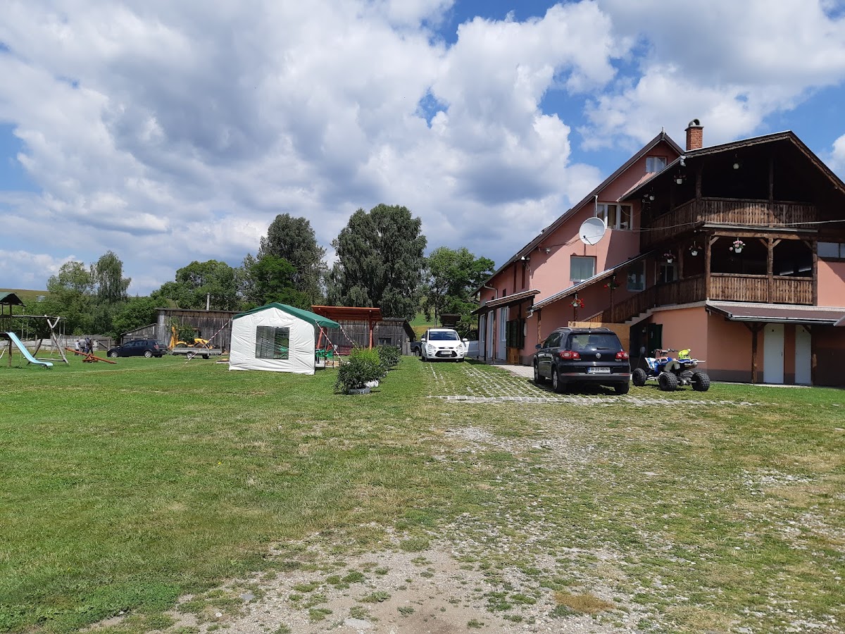 Kakastaréj Fogadó