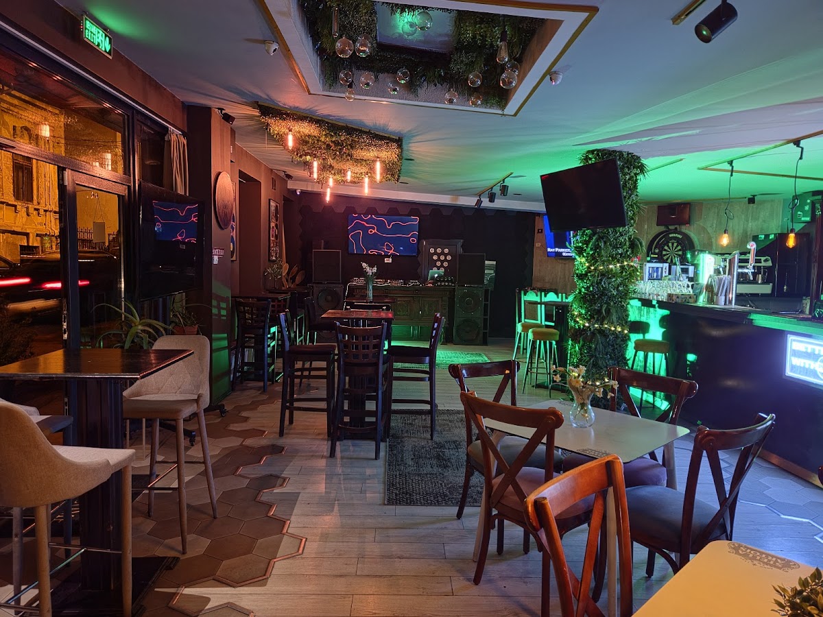 Korona Pub Craiova - foto 2