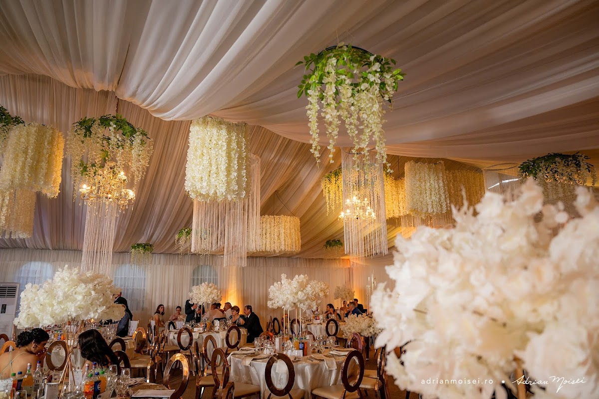 Kristal Ballroom