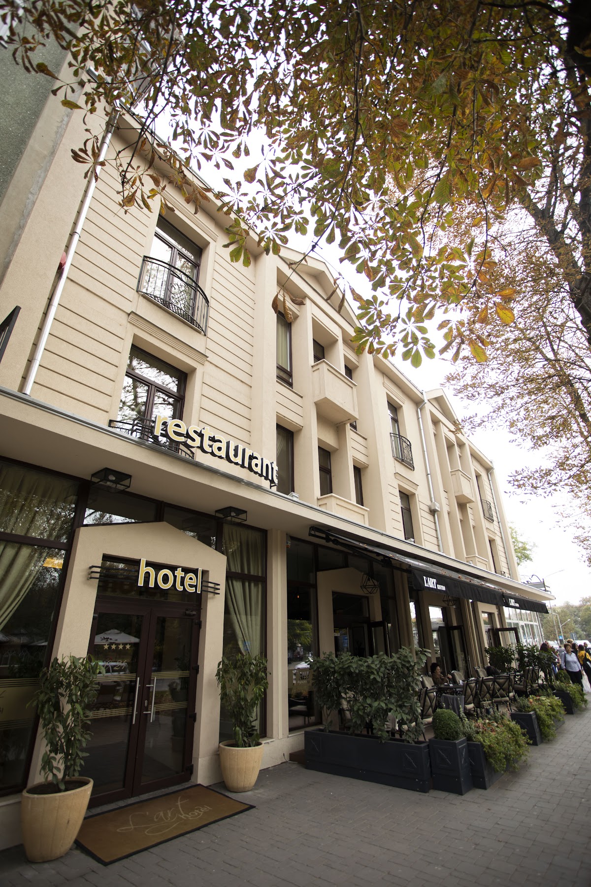 L'Art Hotel - foto 1