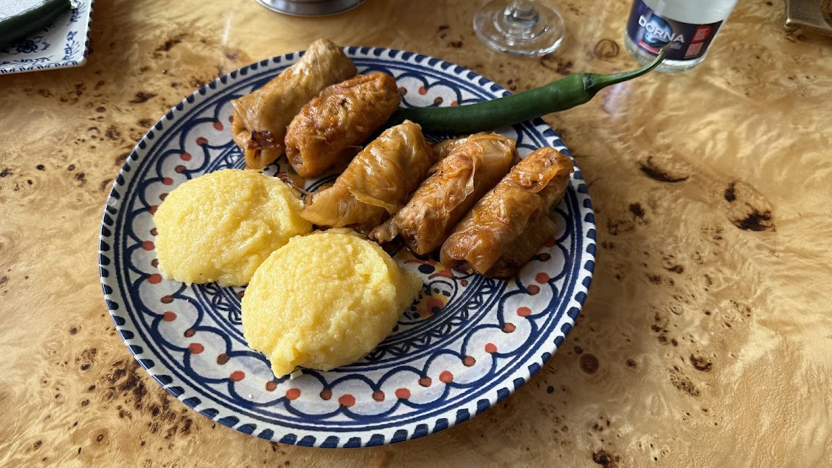 La Cocoșu' Roșu - foto 4