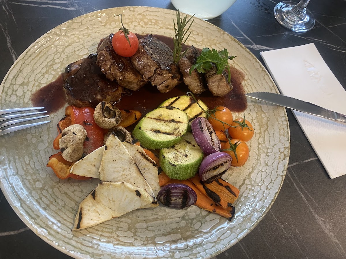 在Codrii Cajvanei - foto 5