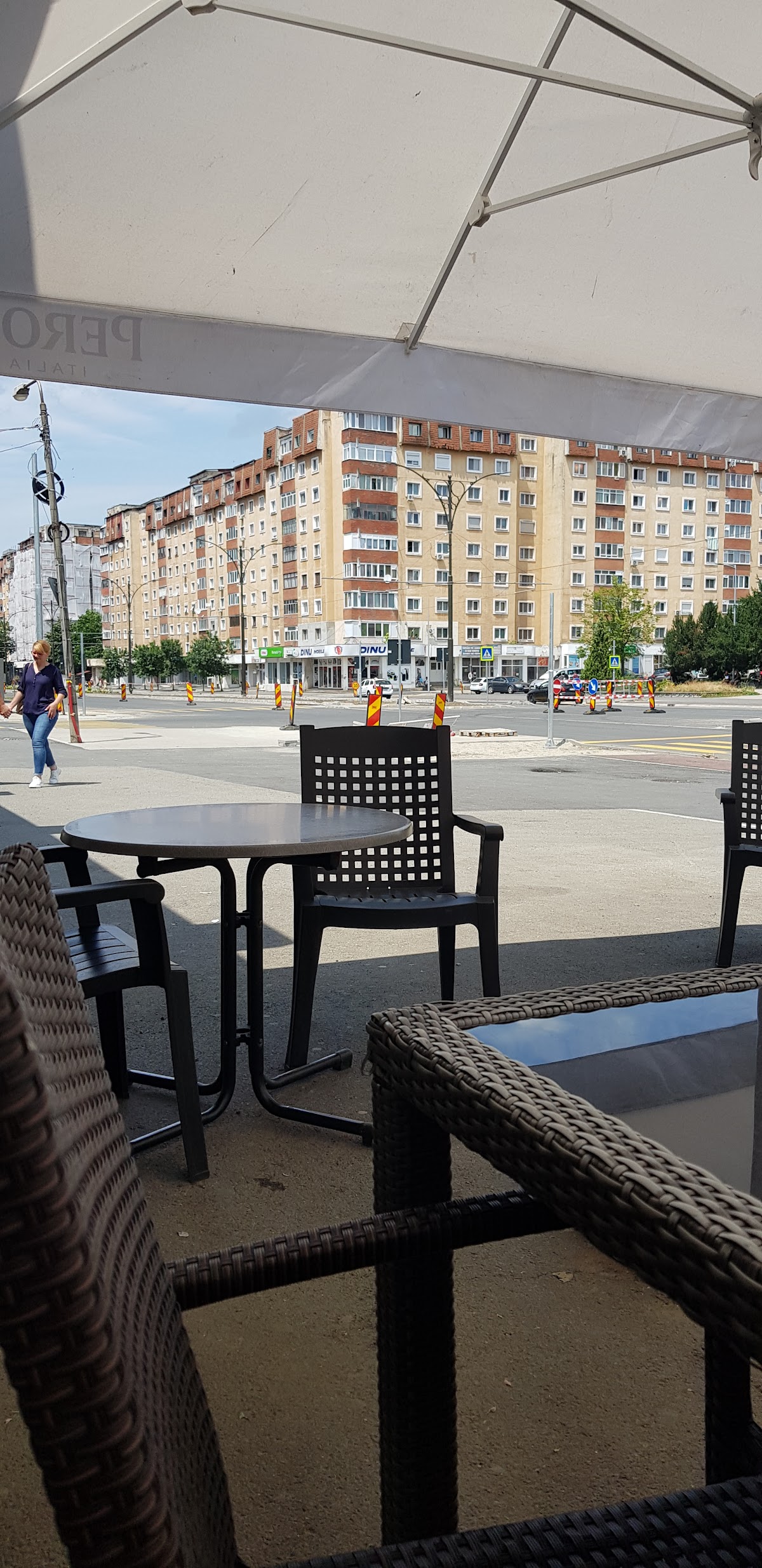La Colț - Bistro & Cofetărie & Gelaterie - foto 4