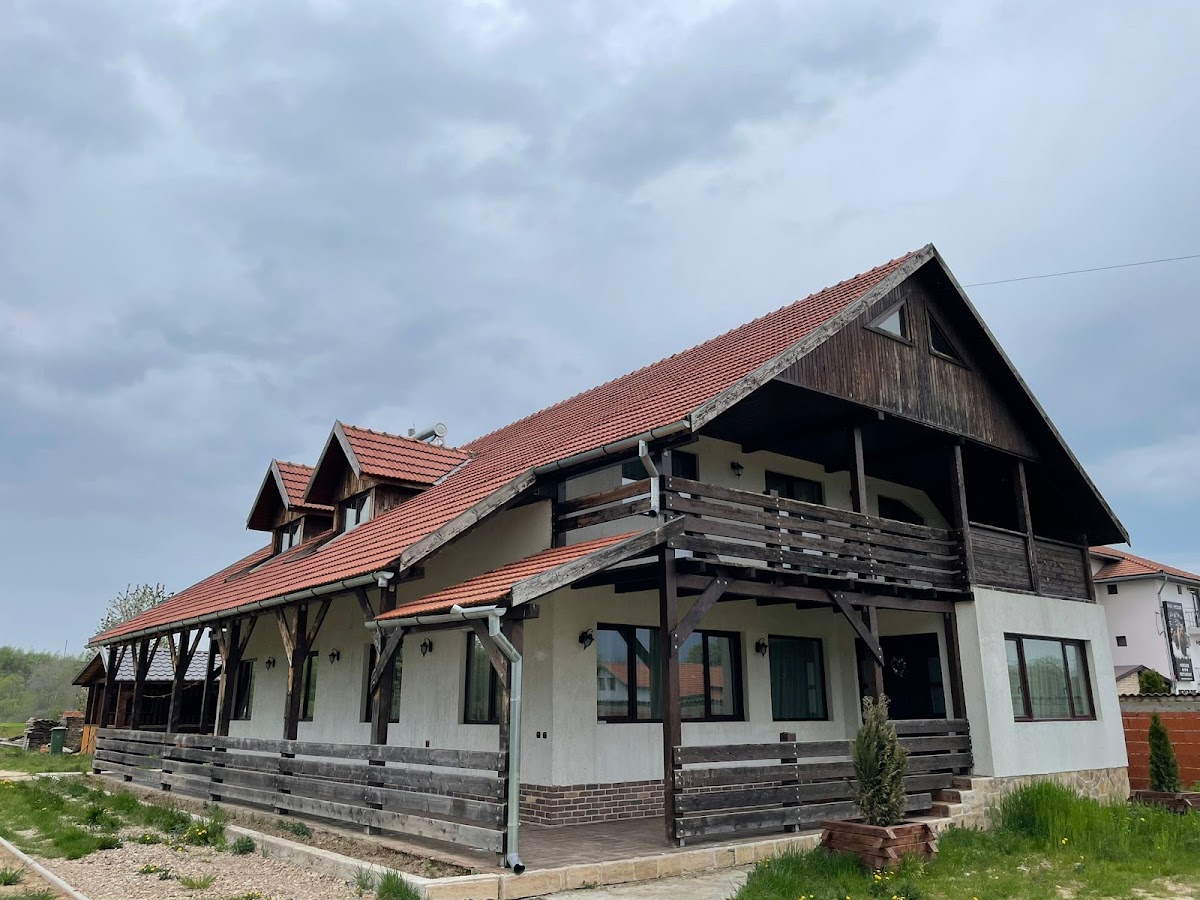 La doi nuci, Brădet