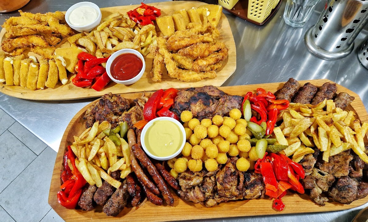 La Grăsuț Bar&Bistro - foto 2