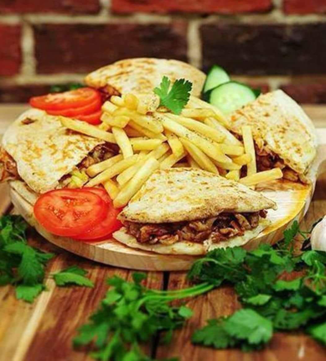 La GREEK, Târnăveni