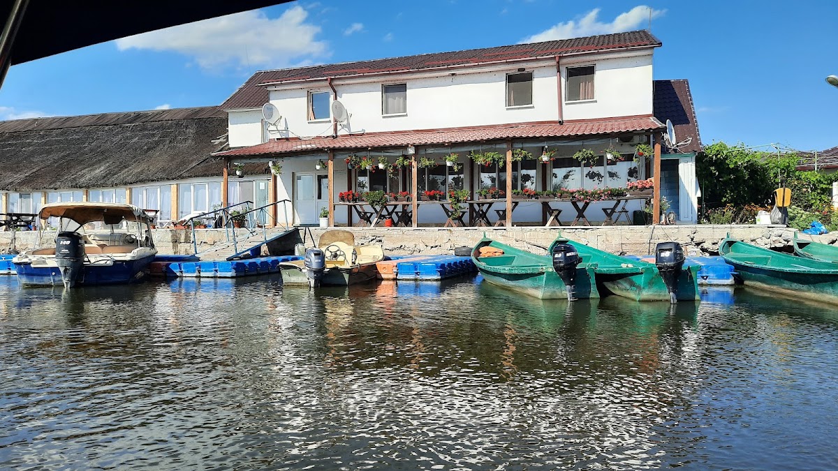 La Miluță - foto 5