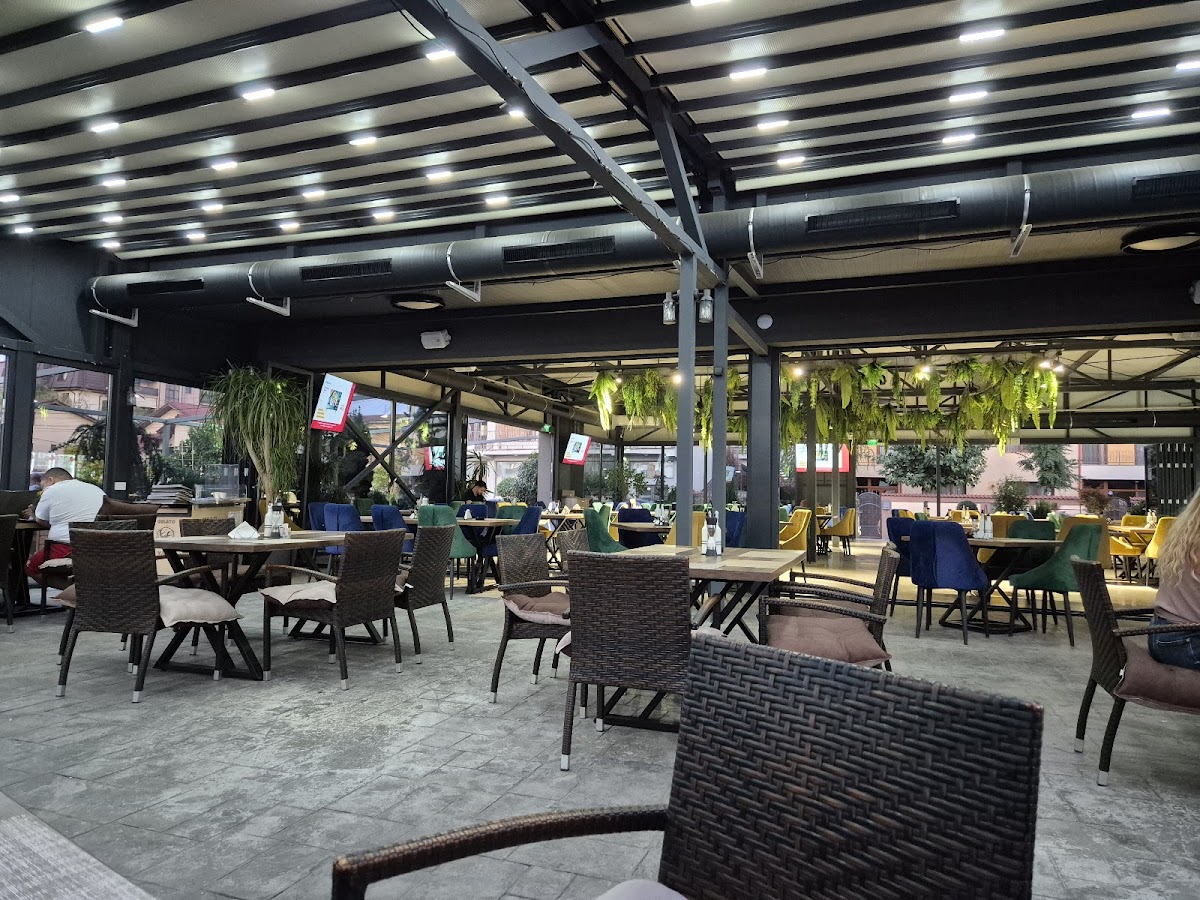 La Moldoveanu - foto 5