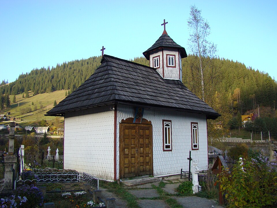 Lacasul de cult Iacobeni