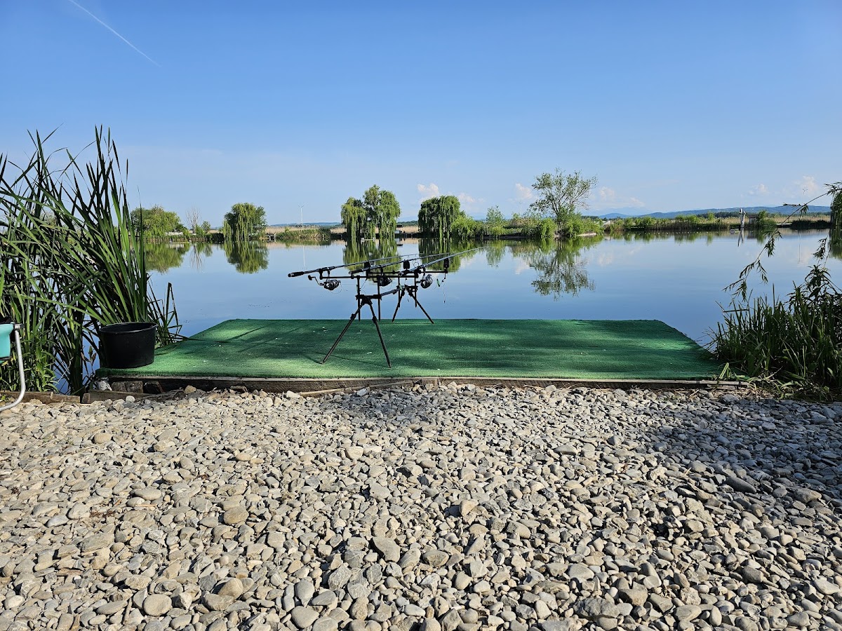 Lacul 5 Lazuri - foto 5
