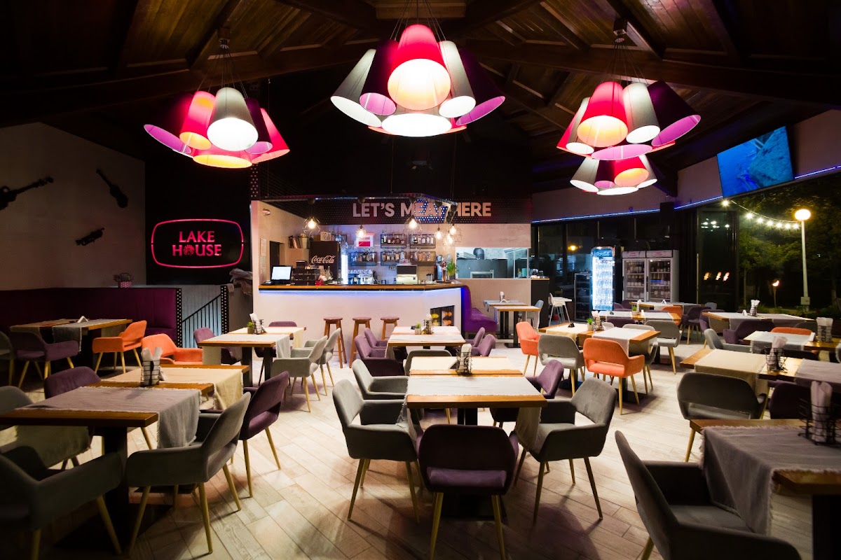 Lake House Restaurant - foto 1