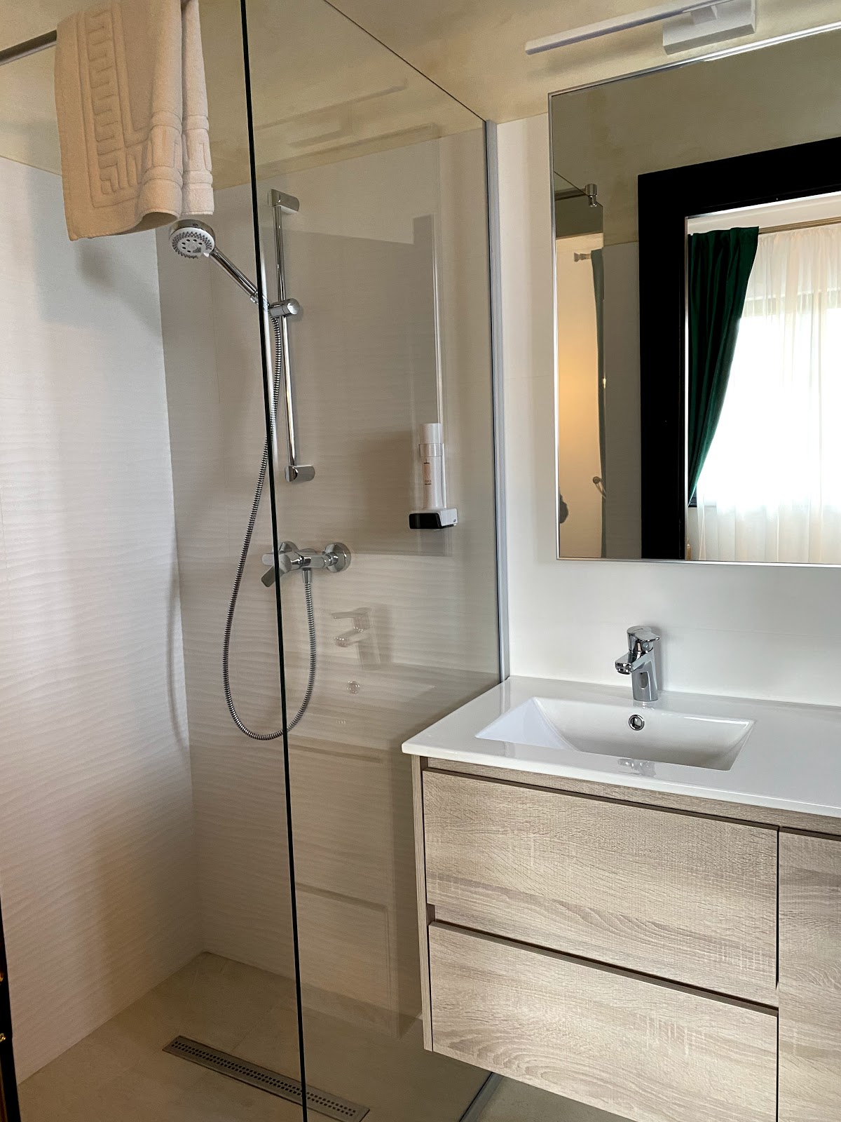 Livada Bucovinei - foto 3