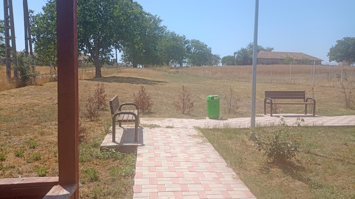 Loc de agrement - foto 3