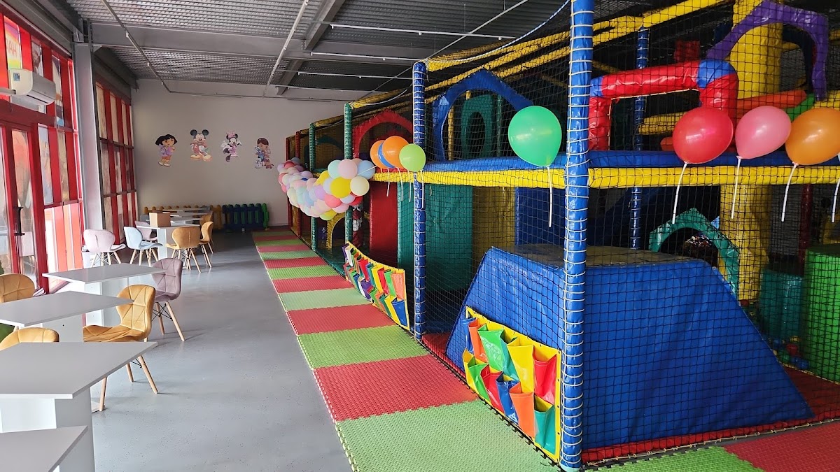 Parque Infantil Happy Land Bragadiru - foto 2