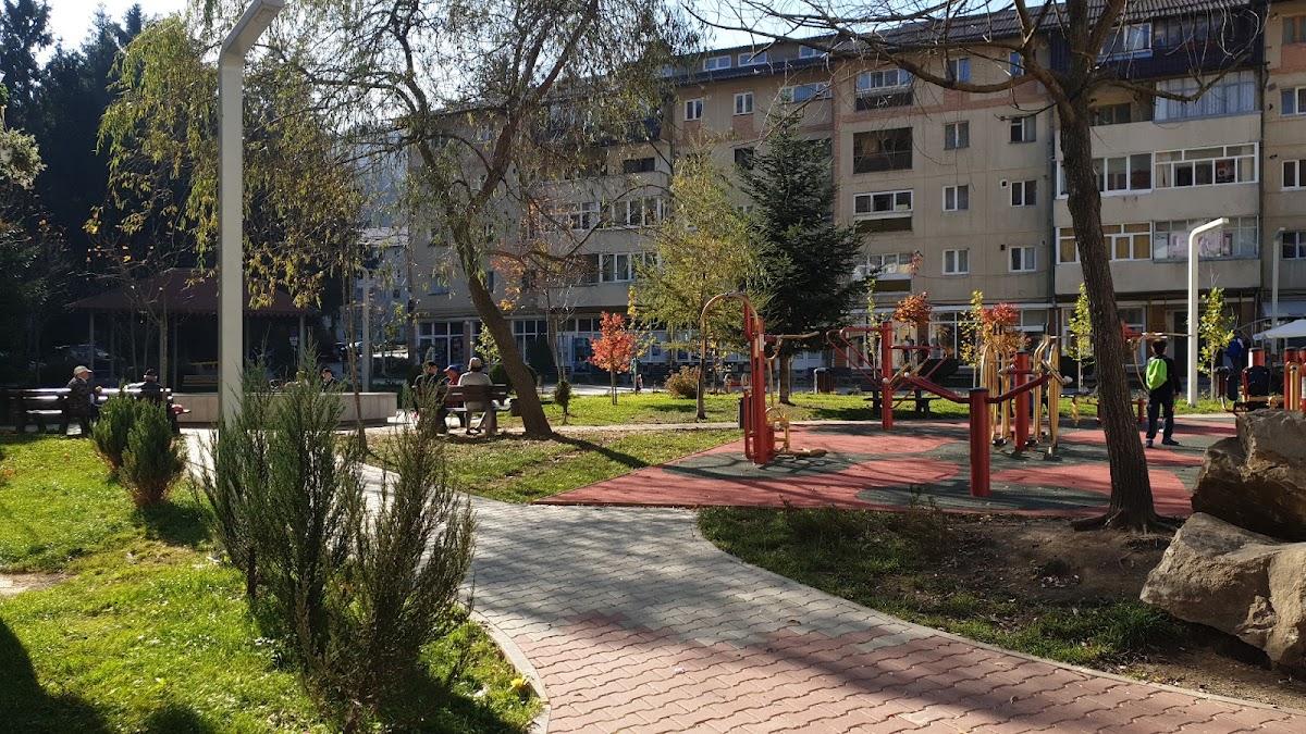 Gyermekjátszótér - Platoul Izvor