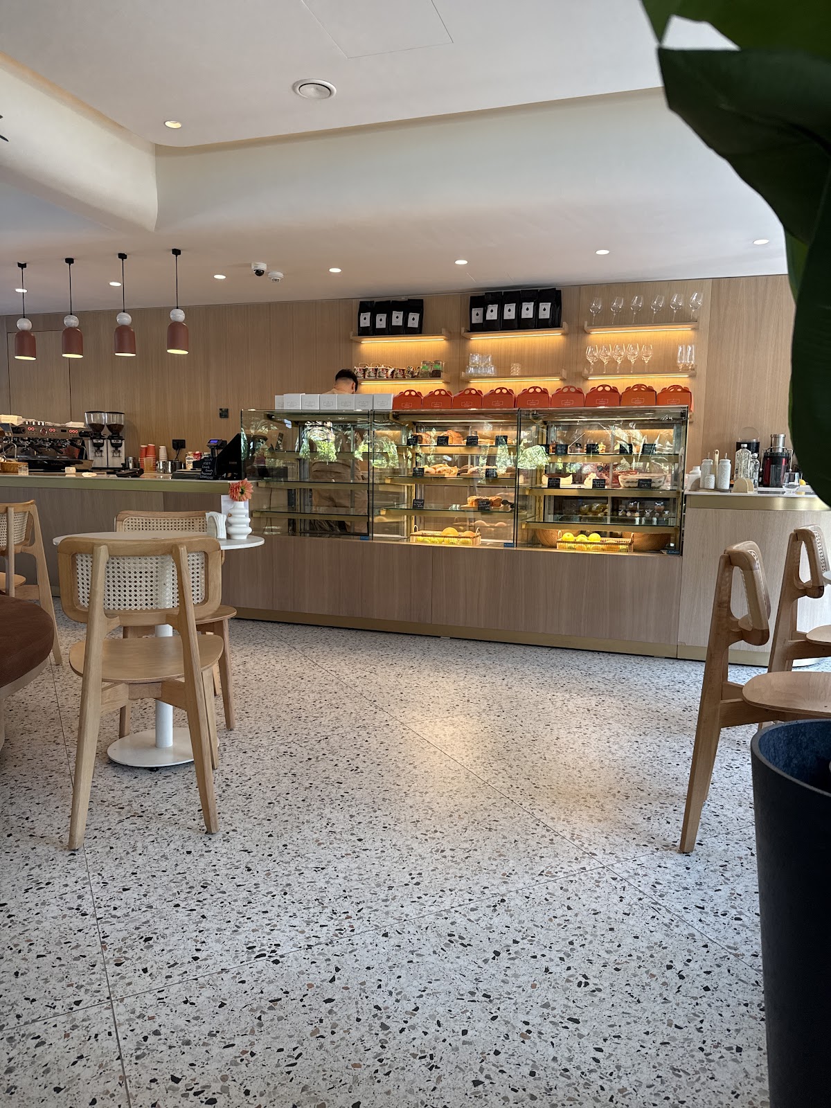 Locals by Roz Cafe - foto 4