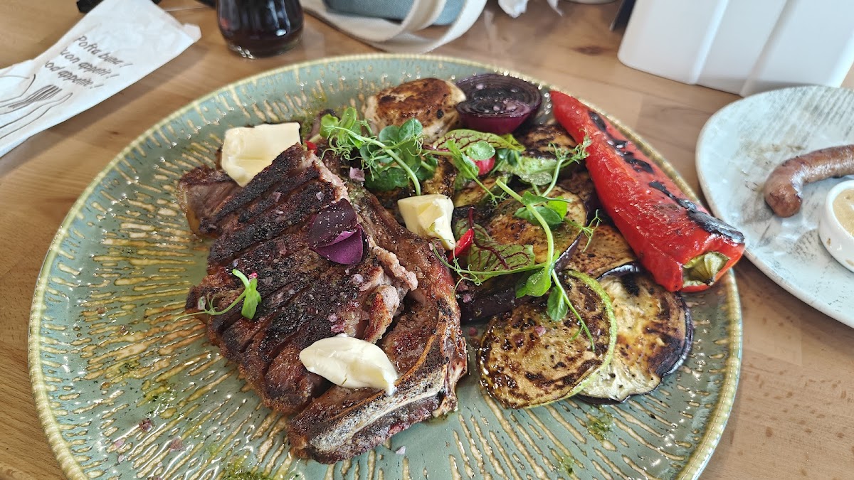 LUCAS GRILL HOUSE RESTAURANT - foto 3