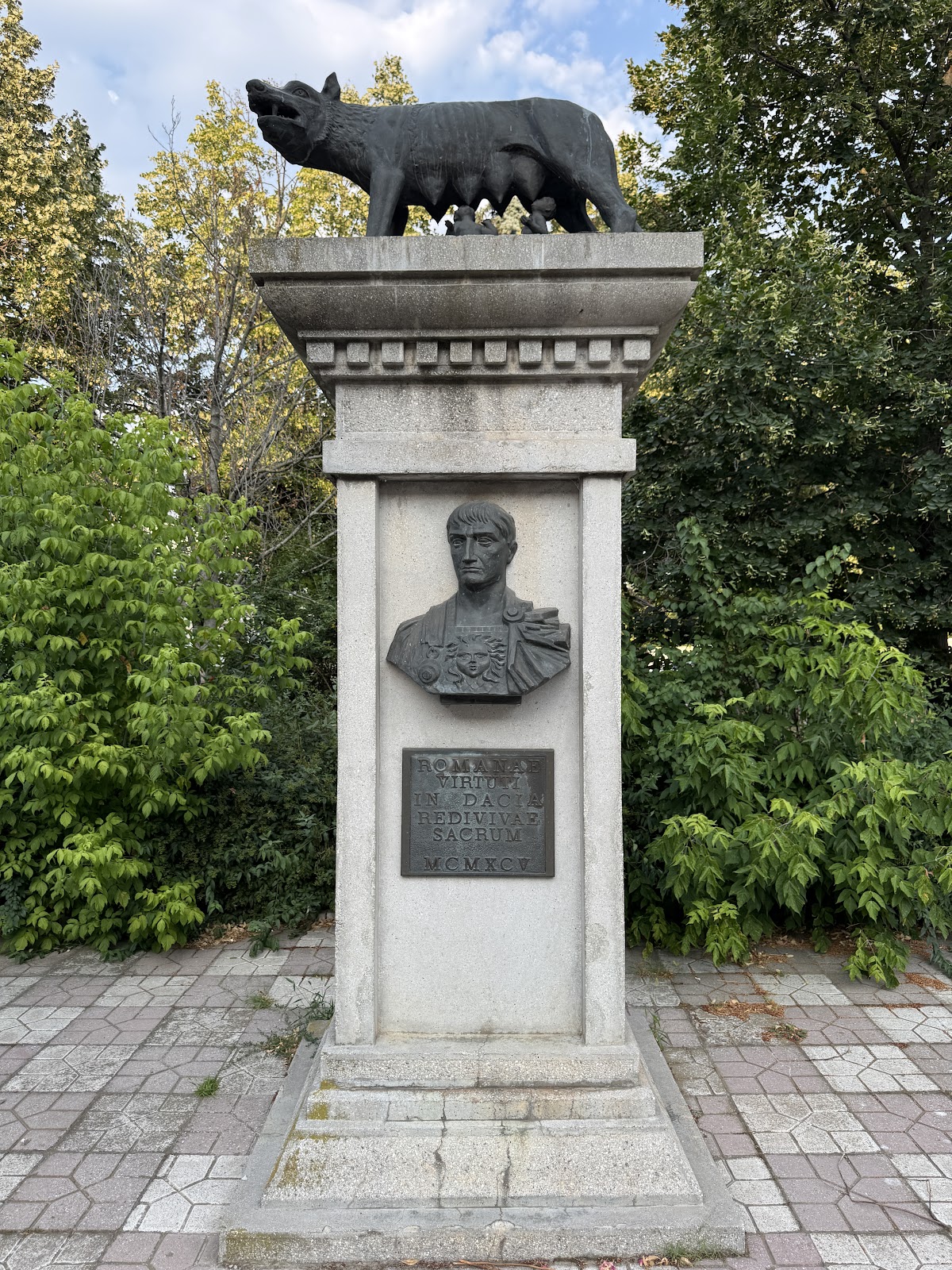 Lupa Capitolina din Galați