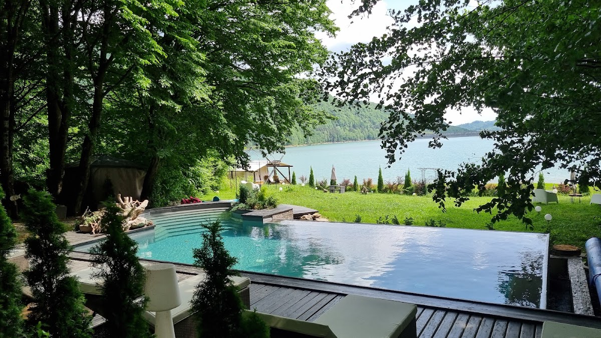Luxury Lake House