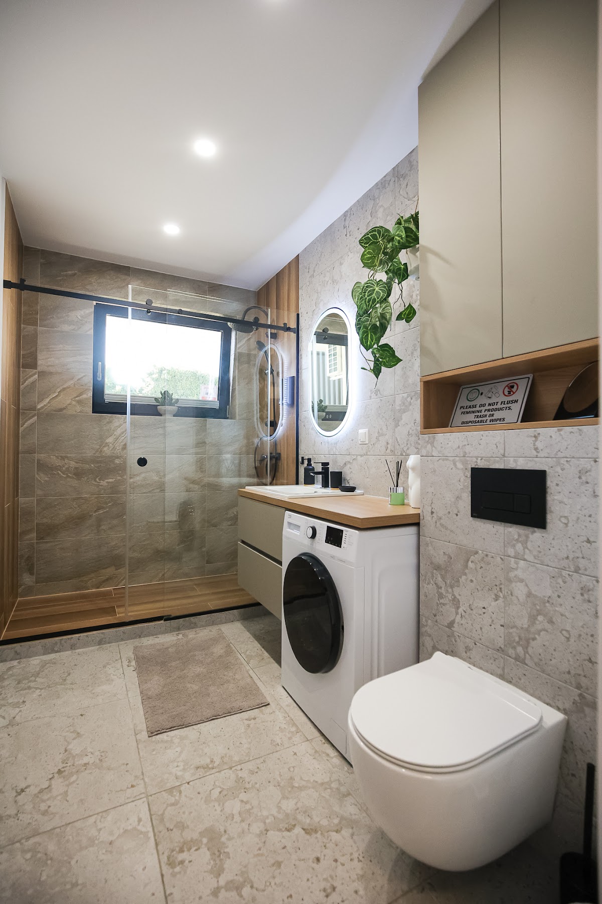 Luxury Landing Apartments with private parking Targu Mures