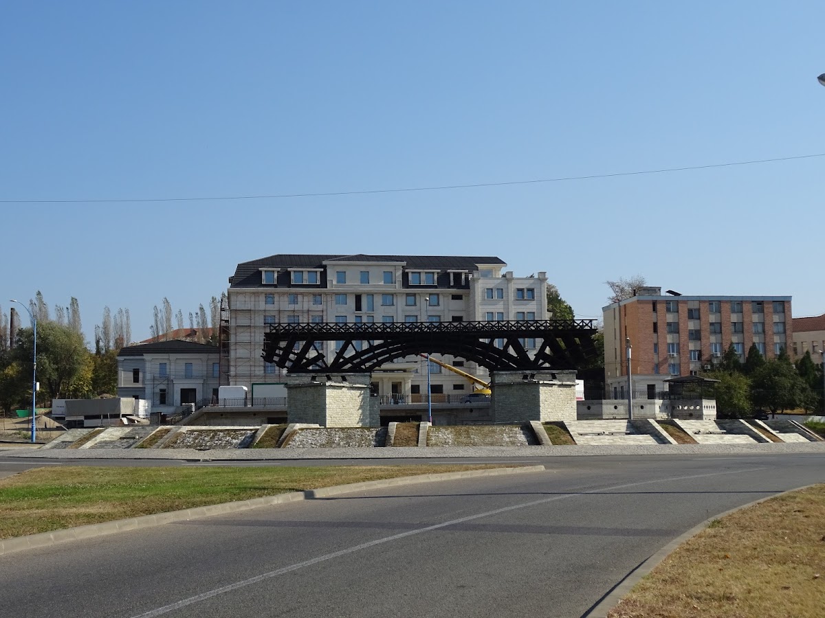 特拉扬桥模型 - foto 5