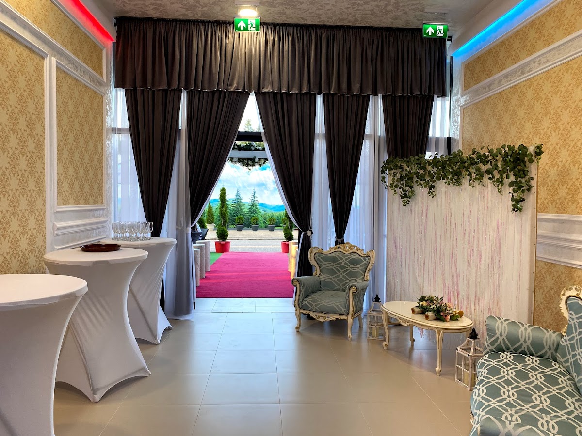 Magic Ballroom Harlau - foto 3