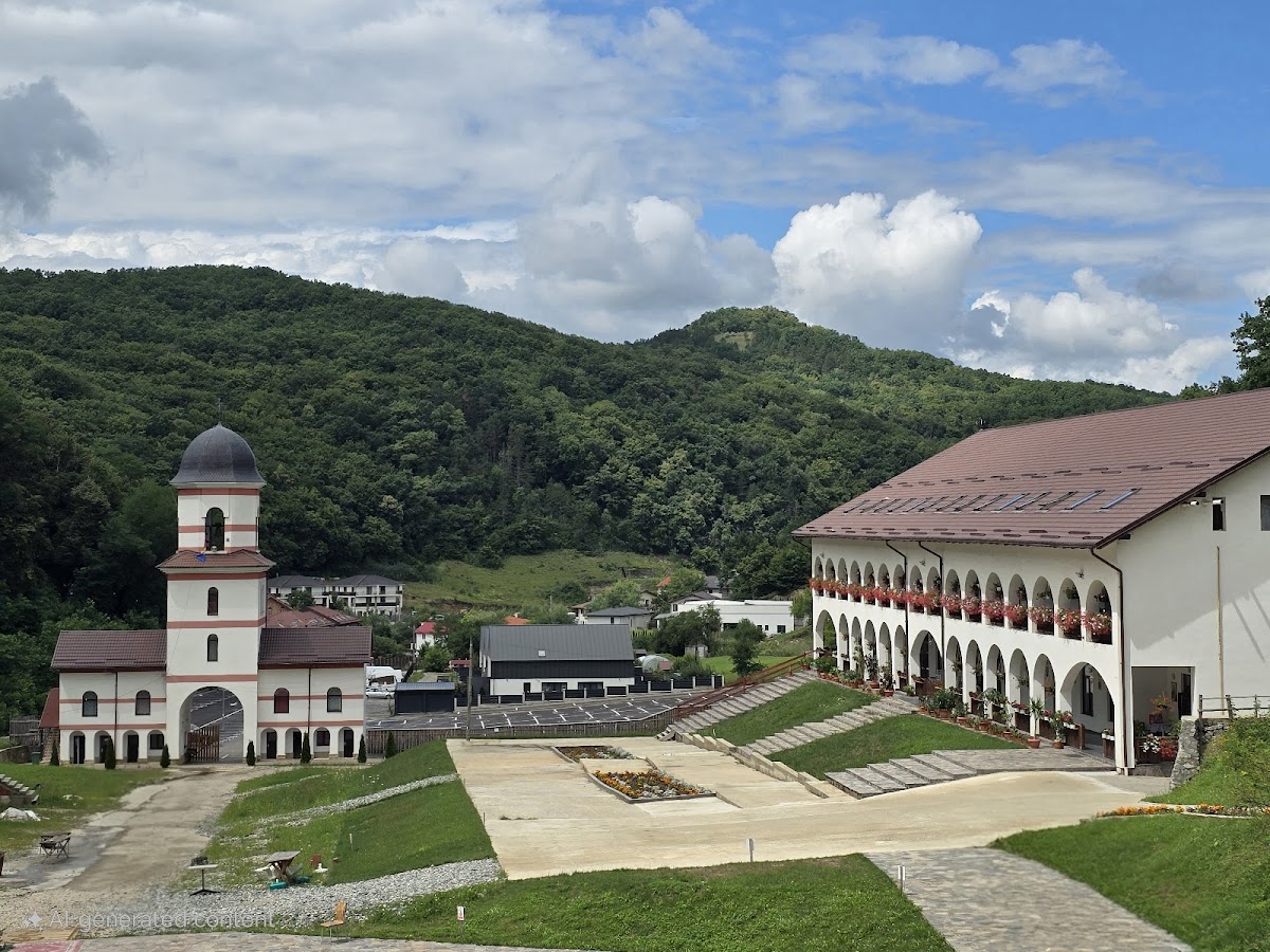 Monastère "La Protection de la Mère de Dieu" - Florești - foto 4