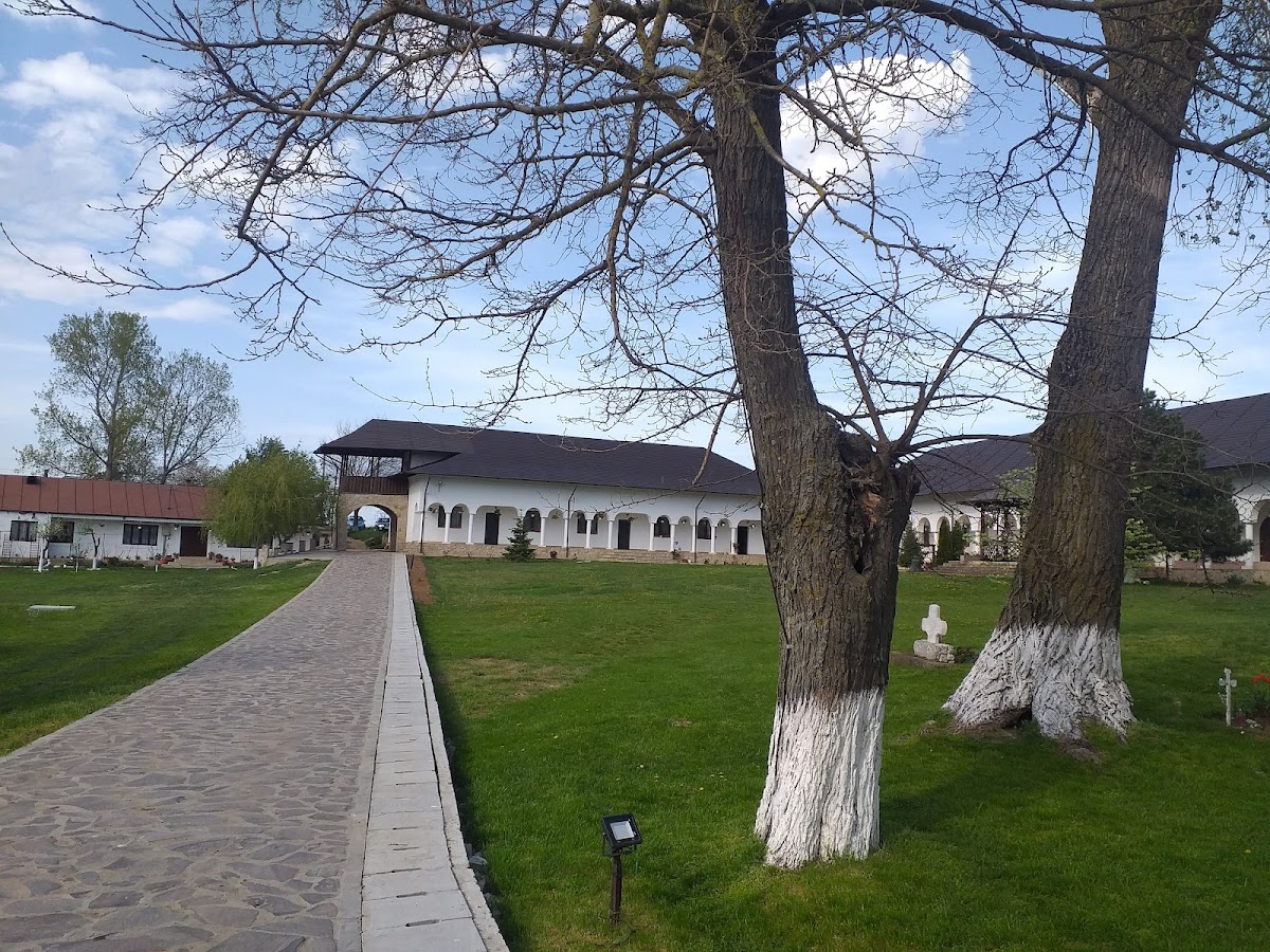 Monastère Adam - foto 5
